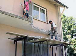 Abbeissen eines Balkons